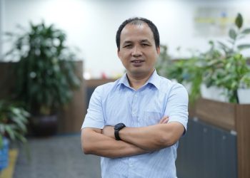 “Hàng không luôn luôn cất cánh ngược chiều gió”