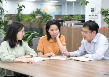 Bản lĩnh của người làm chiến lược trước “phép thử” gian nan