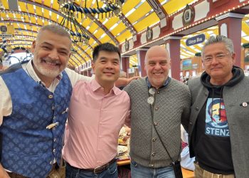 Chi nhánh Đức: Giữ vững tinh thần Sen Vàng giữa tâm điểm biến động châu Âu