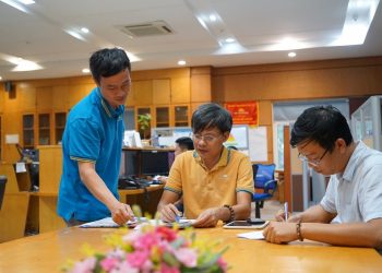 [Cuộc thi VHDN] Trực ban trưởng Trần Xuân Minh: Chuyện về tinh thần Chiến binh Sen Vàng Vietnam Airlines – Lê Quang Thái – OCC