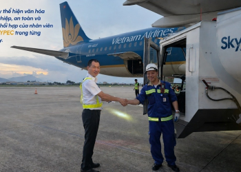[Cuộc thi VHDN] Những “chiến binh sen vàng” nơi sân đỗ – Phan Hoàng Long – SKYPEC