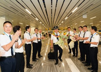 Những chuyến bay đặc biệt với hành trình vẫn còn tiếp nối