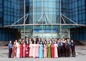 [Cuộc thi VHDN] Những bông sen số trong hành trình vươn tầm của Vietnam Airlines – Ban CĐSCN