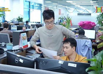[Cuộc thi VHDN] Mắt xích thầm lặng sau những chuyến bay an toàn – Trần Quốc Trung – Ban QLVT