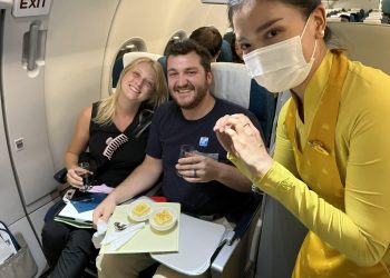 [Cuộc thi VHDN] Có những nụ cười không ai nhìn thấy nhưng ai cũng cảm nhận được – Vũ Công Anh 296 – Đoàn Tiếp Viên