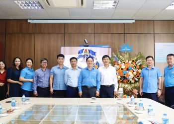 Lãnh đạo Tổng công ty chúc mừng 97 năm thành lập Công đoàn Việt Nam