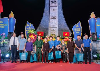 Tháng Bảy lịch sử – Những hành động đẹp của tuổi trẻ Vietnam Airlines