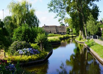 Đến Giethoorn mới hiểu vì sao nhiều người chỉ muốn “bỏ phố về làng”