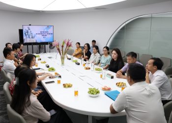 Lòng biết ơn và niềm tự hào được nối dài qua thế hệ