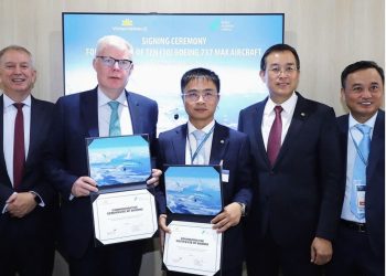 Vietnam Airlines ký thỏa thuận thuê thêm 19 máy bay Boeing 737 MAX 8 tại Farnborough International Airshow 2026