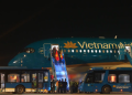 [VNA What] Vietnam Airlines đón đoàn cán bộ, chiến sĩ công tác tại Venezuela trở về nước