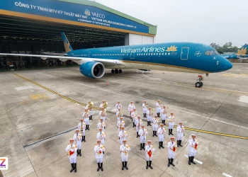 [Zingnews] QĐND Việt Nam lần đầu thực hiện nhiệm vụ đặc biệt ở độ cao 10.000 m