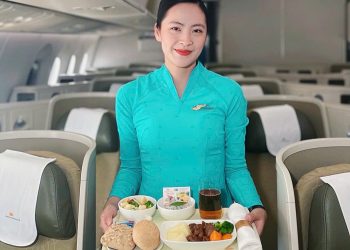 Thanh long Phú Hội, dưa lưới và hạt điều lên chuyến bay Vietnam Airlines
