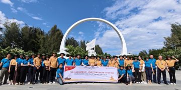 Hành trình về nguồn của Chi bộ Địa phương 2 – Đảng bộ CNVN: Dấu chân biển đảo – Hành trình tri ân và tiếp nối