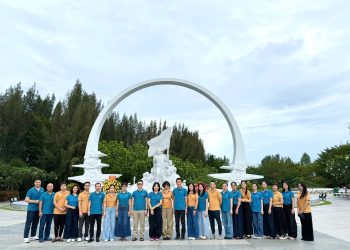 LOTUSMILES: Hành trình về nguồn và gắn kết tại Cam Ranh 