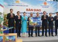 [TTXVN] Mắc ca Điện Biên lên chuyến bay Vietnam Airlines