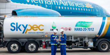 Vietnam Airlines đưa chuyến bay Hà Nội – London vào thử thách xanh toàn cầu của SkyTeam