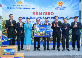 [Nhân dân] Điện Biên bàn giao sản phẩm nhân hạt mắc-ca cho Tổng Công ty Hàng không Việt Nam